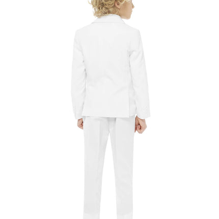 Ragazzo in abito bianco <tc>OppoSuits</tc>