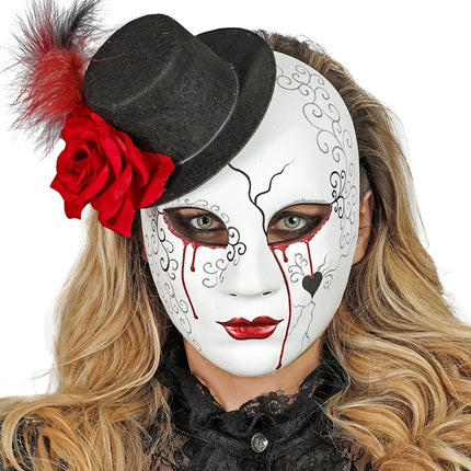 MASCHERA TEATRO DONNA SANGUINANTE CON CAPPELLO