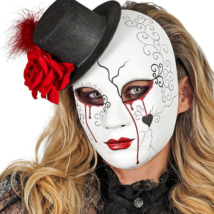MASCHERA TEATRO DONNA SANGUINANTE CON CAPPELLO