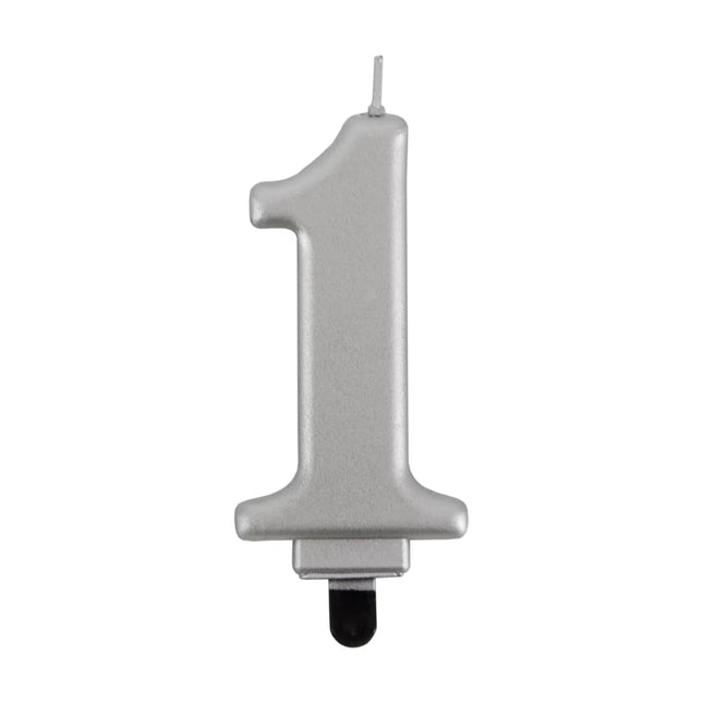 1 Jaar Kaars Zilver Metellic 7cm van VDV Benefit koop je bij Partywinkel