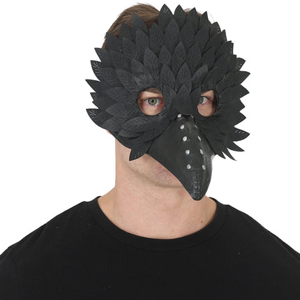Maschera di Halloween nera con piume di uccello