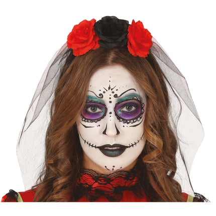 Velo di Halloween e fiori rosso