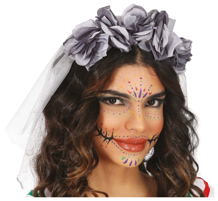Cerchietto di Halloween con velo grigio e fiori