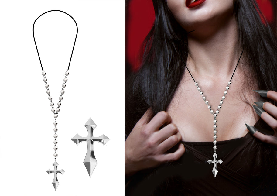 Collana d'argento con croce e perle d'argento