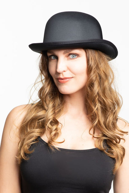 Cappello a bombetta in raso nero