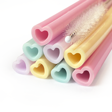 8 cannucce riutilizzabili in silicone 9mm x 195mm - Cuori acquerellati