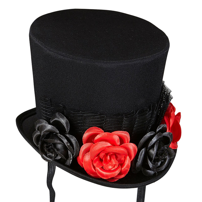 Cappello nero con rose