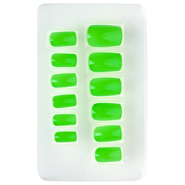 Unghie finte verde neon