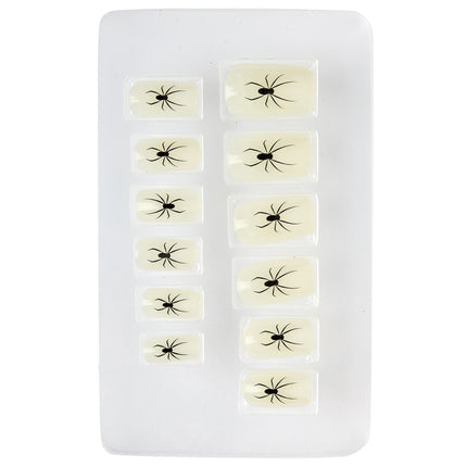Unghie finte di Halloween Spider che brillano al buio