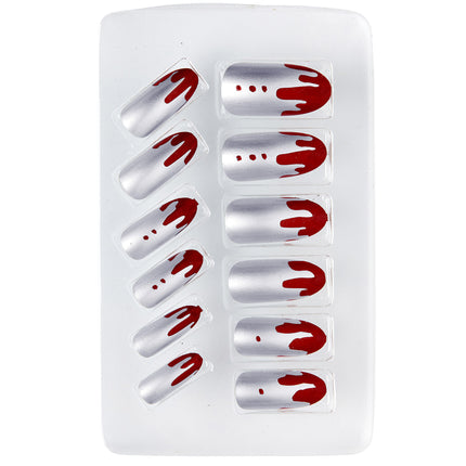 Unghie finte di Halloween Sangue d'argento