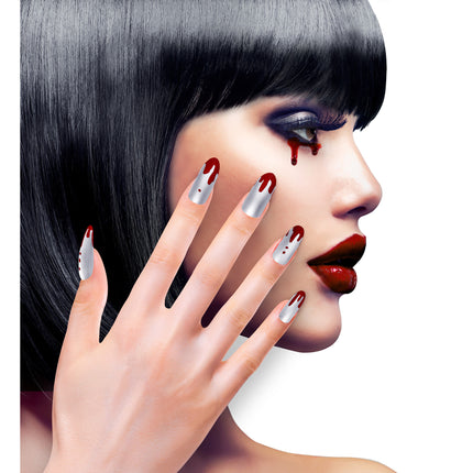 Unghie finte di Halloween Sangue d'argento
