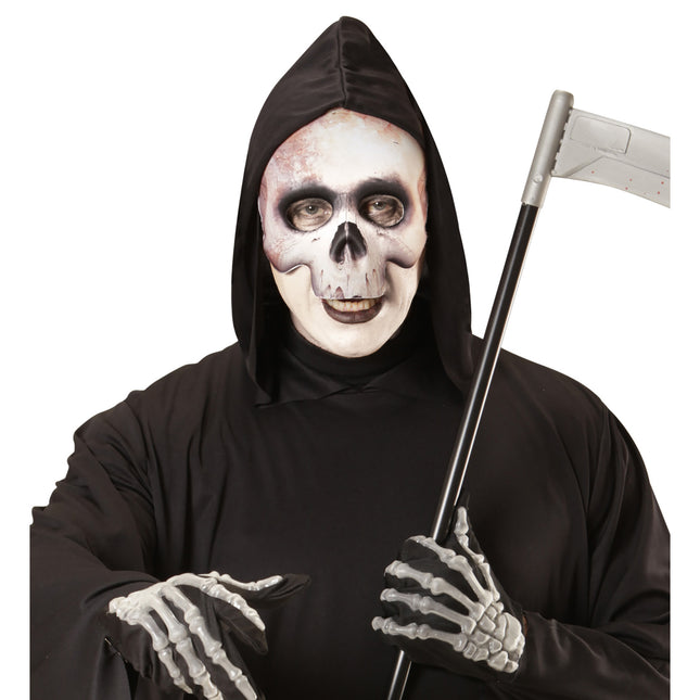 Cranio a maschera bianca