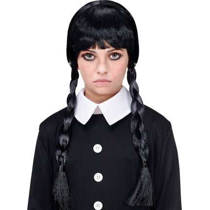 La ragazza parrucca del mercoledì