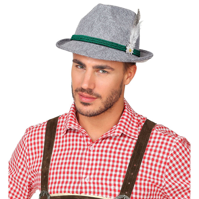 CAPPELLO BAVARESE CON PIUMA