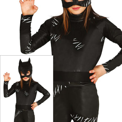 Ragazza con tuta catsuit