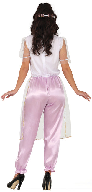 Principessa del deserto, adulto