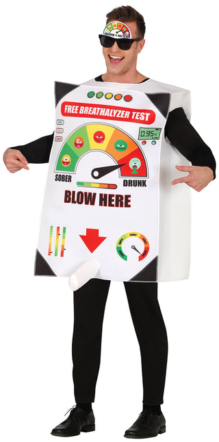 Tuta della polizia con etilometro