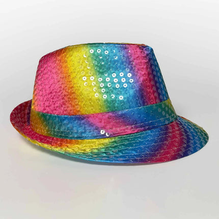 Cappello con paillettes in vari colori