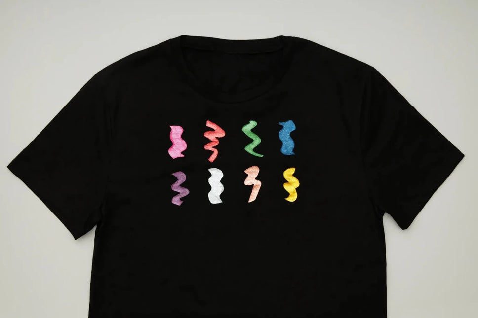 Cosmic Moon Metallic Fabric Paint Purple 30ml van Moon Creations koop je bij Partywinkel