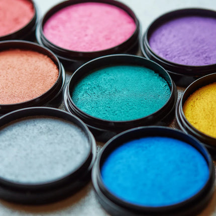 Cosmic Moon Metallic Pro Face Paint Rose Gold 36g van Moon Creations koop je bij Partywinkel