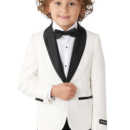 Ragazzo in smoking bianco <tc>OppoSuits</tc>