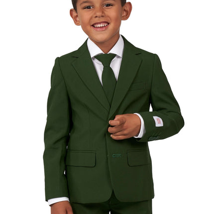 Ragazzo vestito di verde scuro <tc>OppoSuits</tc>