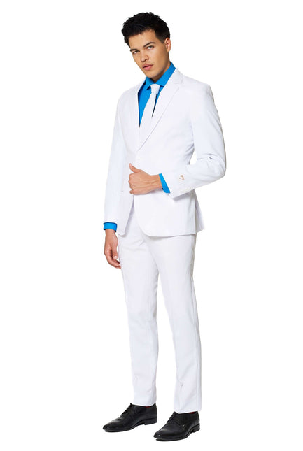 Uomini in abito bianco <tc>OppoSuits</tc>