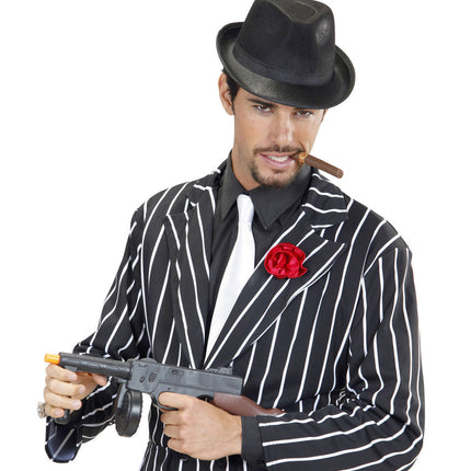 Gangster dal cappello nero con banda nera