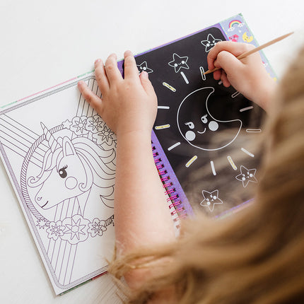 Libro di disegni di unicorni