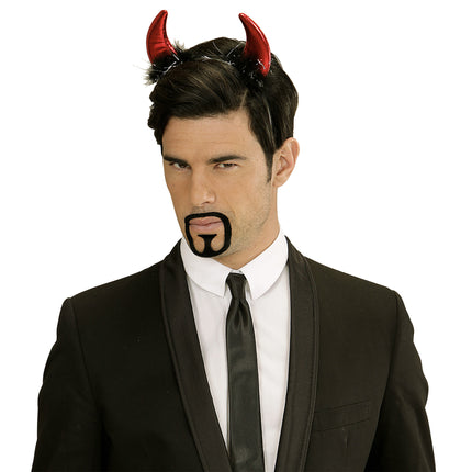 Barba finta nera