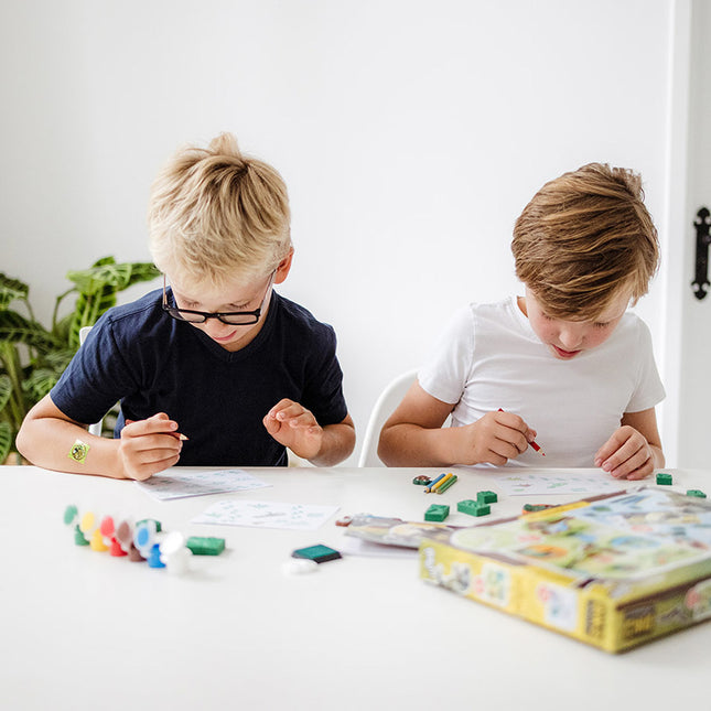 Set di francobolli Dino 2 in 1