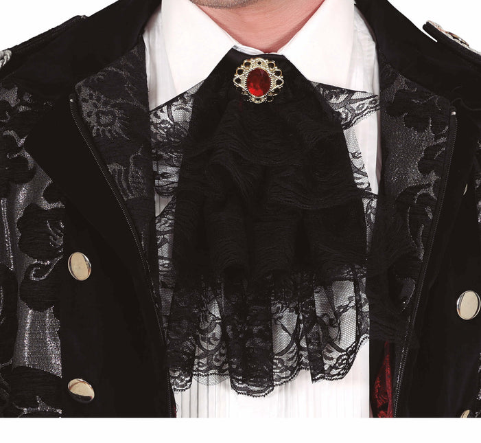 Pizzo con colletto nero