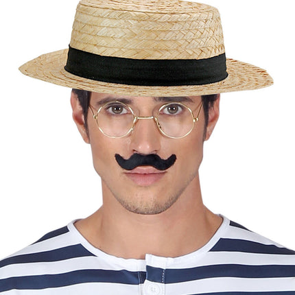 Cappello con fascia nera