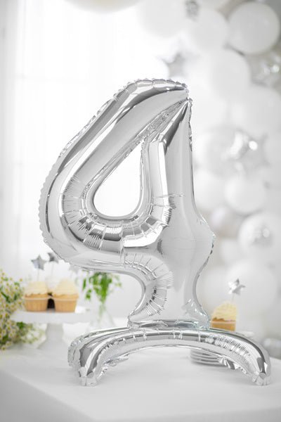 Folie Ballon Cijfer 4 Zilver Standaard Leeg 70cm van Partydeco koop je bij Partywinkel