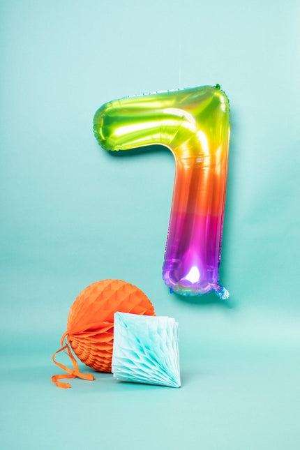 Folie Ballon Cijfer 7 Regenboog XL 81cm leeg van Folat koop je bij Partywinkel