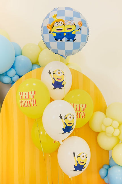 Folie Helium Ballon Minions 35x35cm Blauw Leeg van Partydeco koop je bij Partywinkel