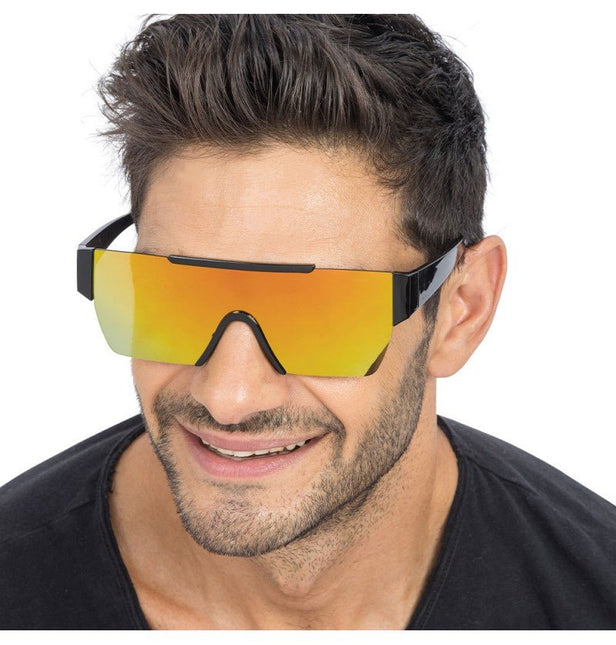 Gouden Spiegel Effect Bril – 15 cm x 15 cm x 5,2 cm van CHAKS koop je bij Partywinkel