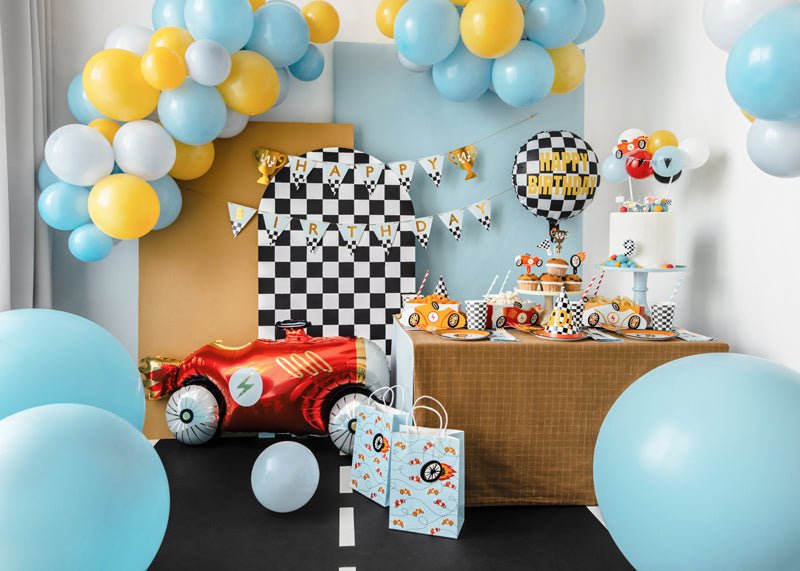 Happy Birthday Letterslinger Race Vlag 3m van Partydeco koop je bij Partywinkel