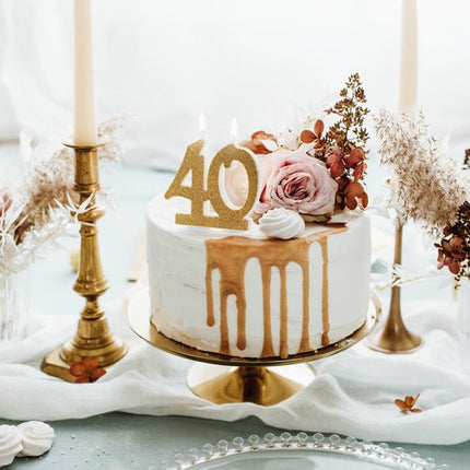 Kaars 40 Jaar Goud 7,5cm van Partydeco koop je bij Partywinkel