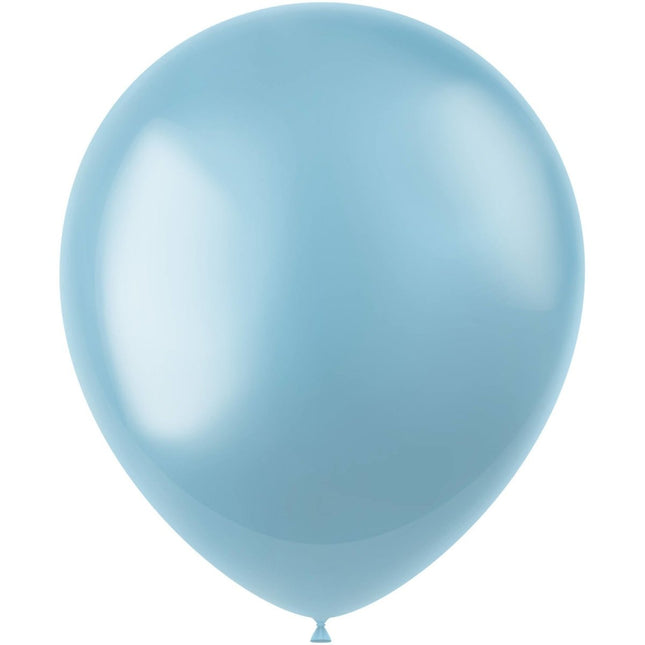 Lichtblauwe Ballonnen Metallic Sky Blue 33cm 50st van Folat koop je bij Partywinkel