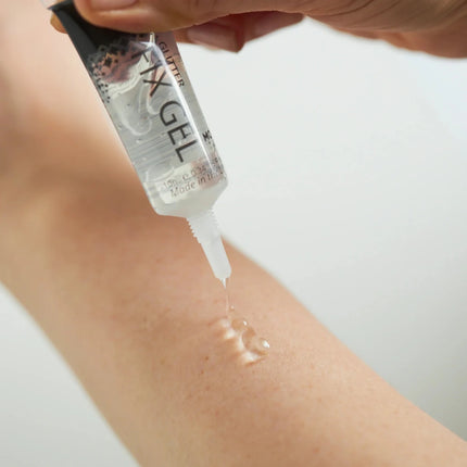 Moon Glitter Fix Gel Glitter Fix Gel 50ml 50ml van Moon Creations koop je bij Partywinkel