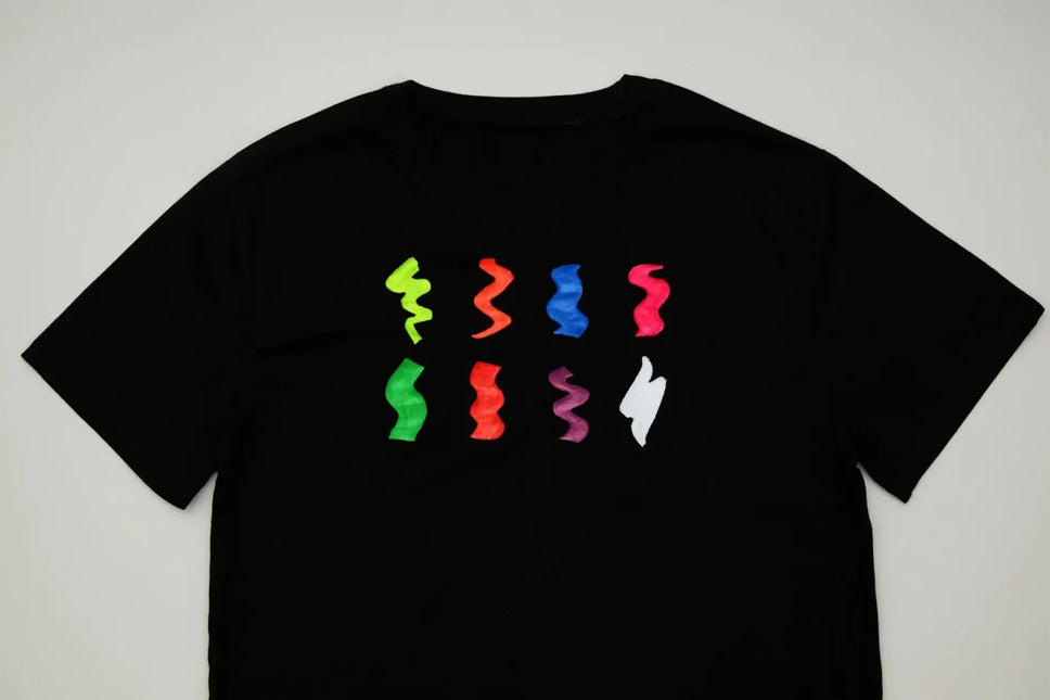 Moon Glow Neon UV Fabric Paint 125ml Intense Green 125ml van Moon Creations koop je bij Partywinkel