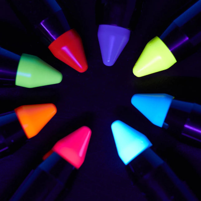 Moon Glow Pastel Neon UV Body Crayons Black 3.2g van Moon Creations koop je bij Partywinkel