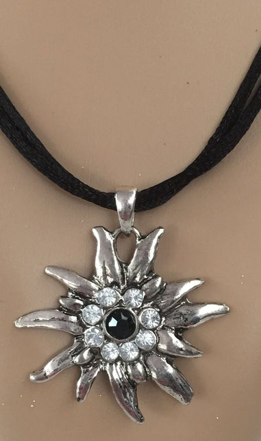 Oktoberfest Ketting Zwart Zilver Dames van Haus Huberts koop je bij Partywinkel