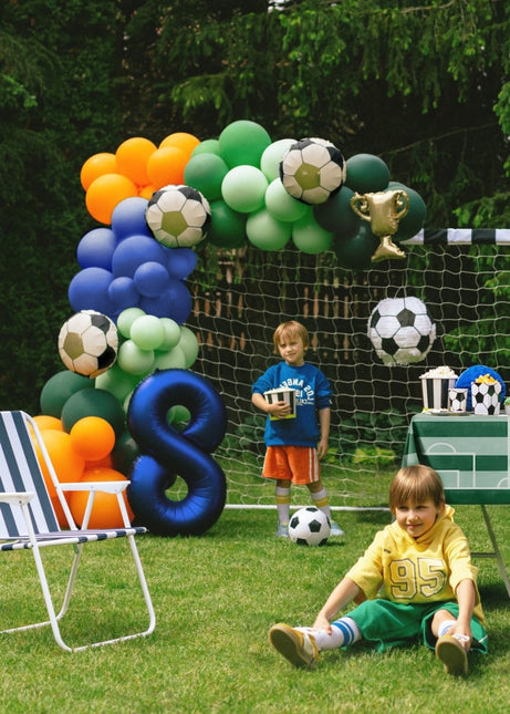 Voetbal Ballonnen 33cm 4st van Partydeco koop je bij Partywinkel