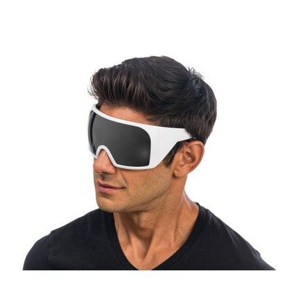 Witte Futuristische Maskerbril met Zwart Vizier van CHAKS koop je bij Partywinkel