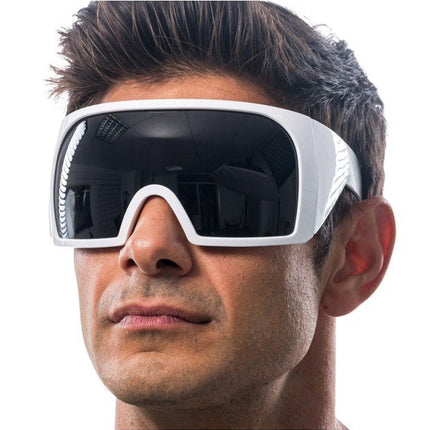 Witte Futuristische Maskerbril met Zwart Vizier van CHAKS koop je bij Partywinkel