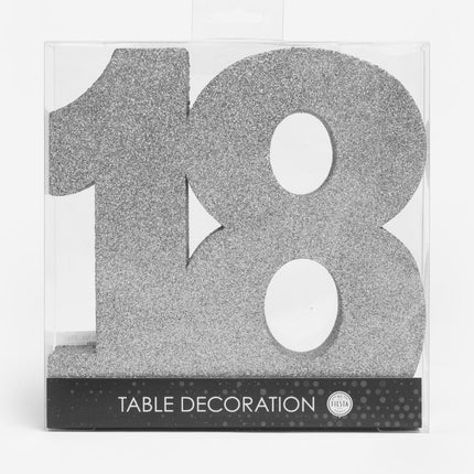 Zilver Tafeldecoratie Cijfer 18 Glitter 20,5cm van WeFiesta koop je bij Partywinkel