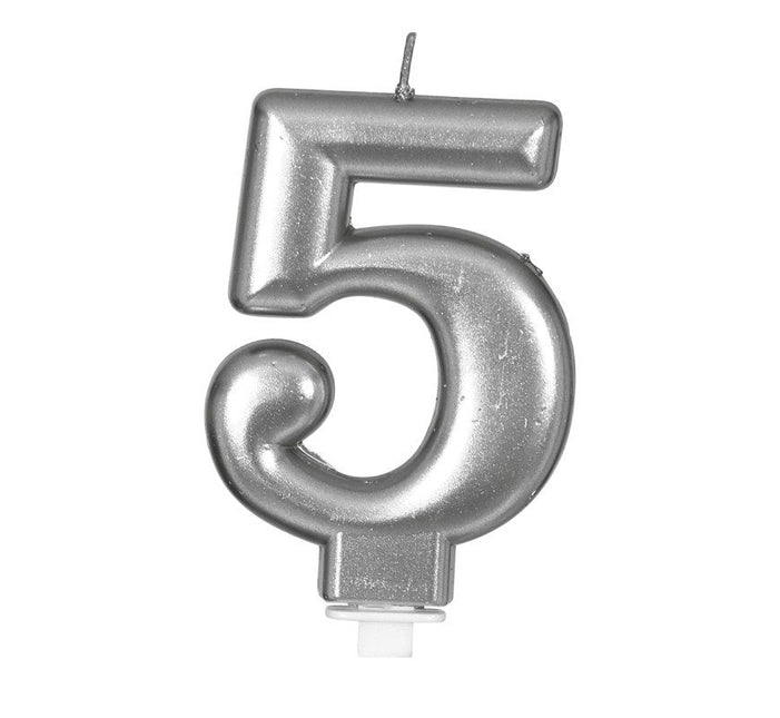 Zilveren Kaars 5 Jaar Metallic 8cm van Fiestas Guirca koop je bij Partywinkel