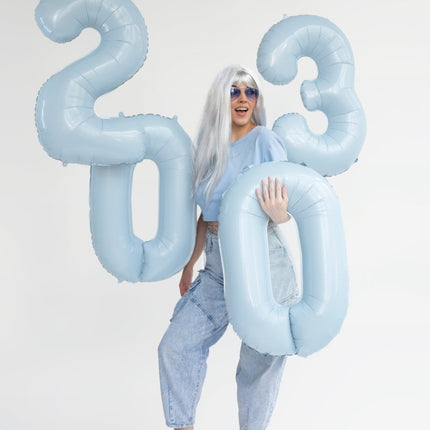 Zilveren Pruik Lang Haar van Partydeco koop je bij Partywinkel